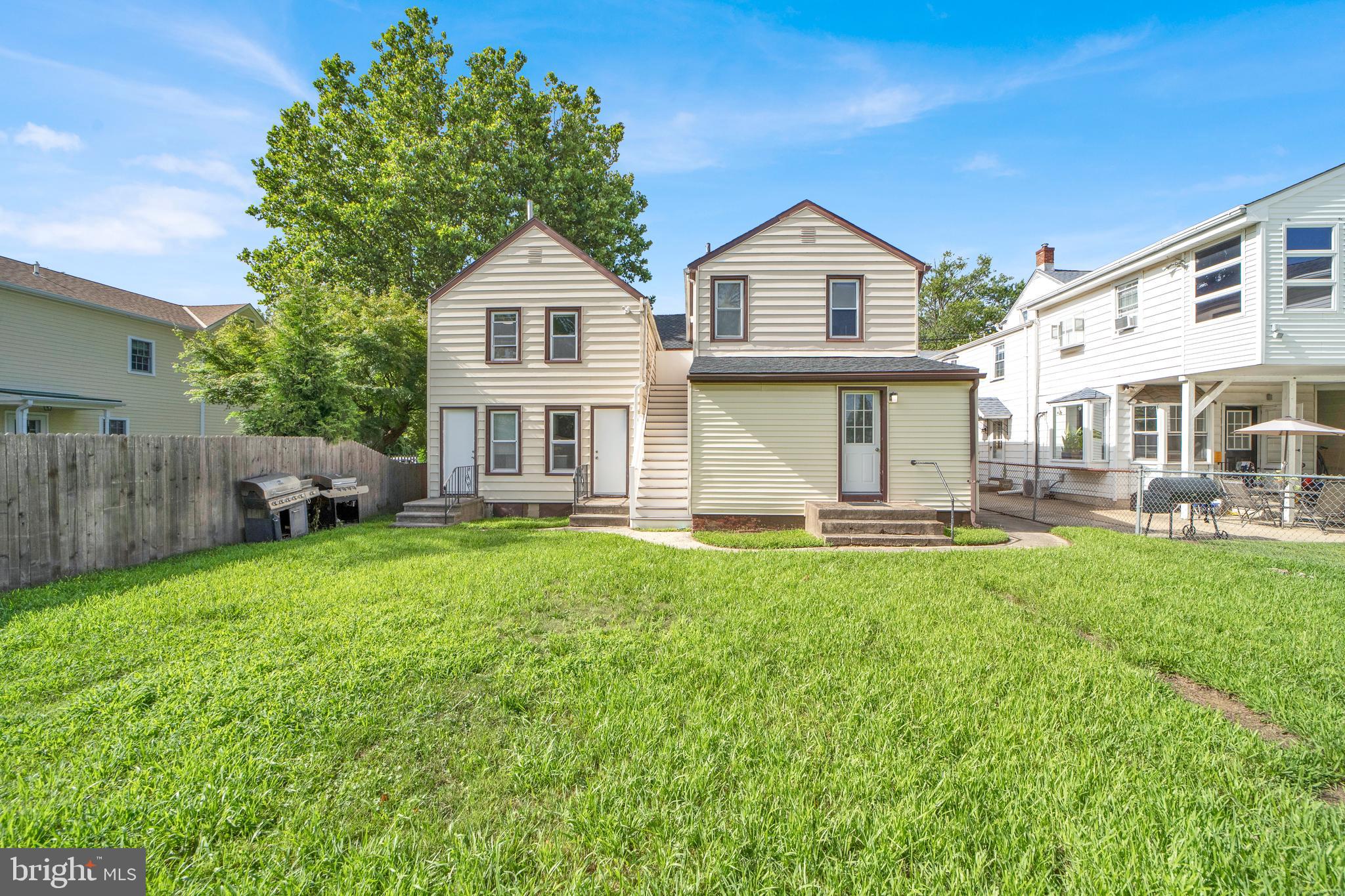 110--114 CROSSWICKS ST #114B