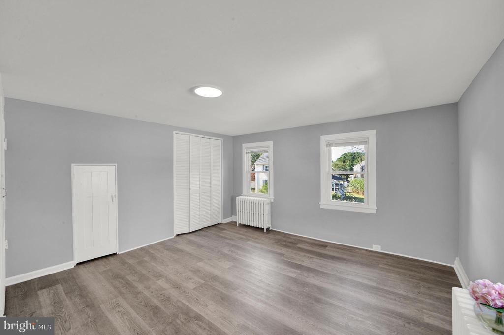 110--114 CROSSWICKS ST #114B