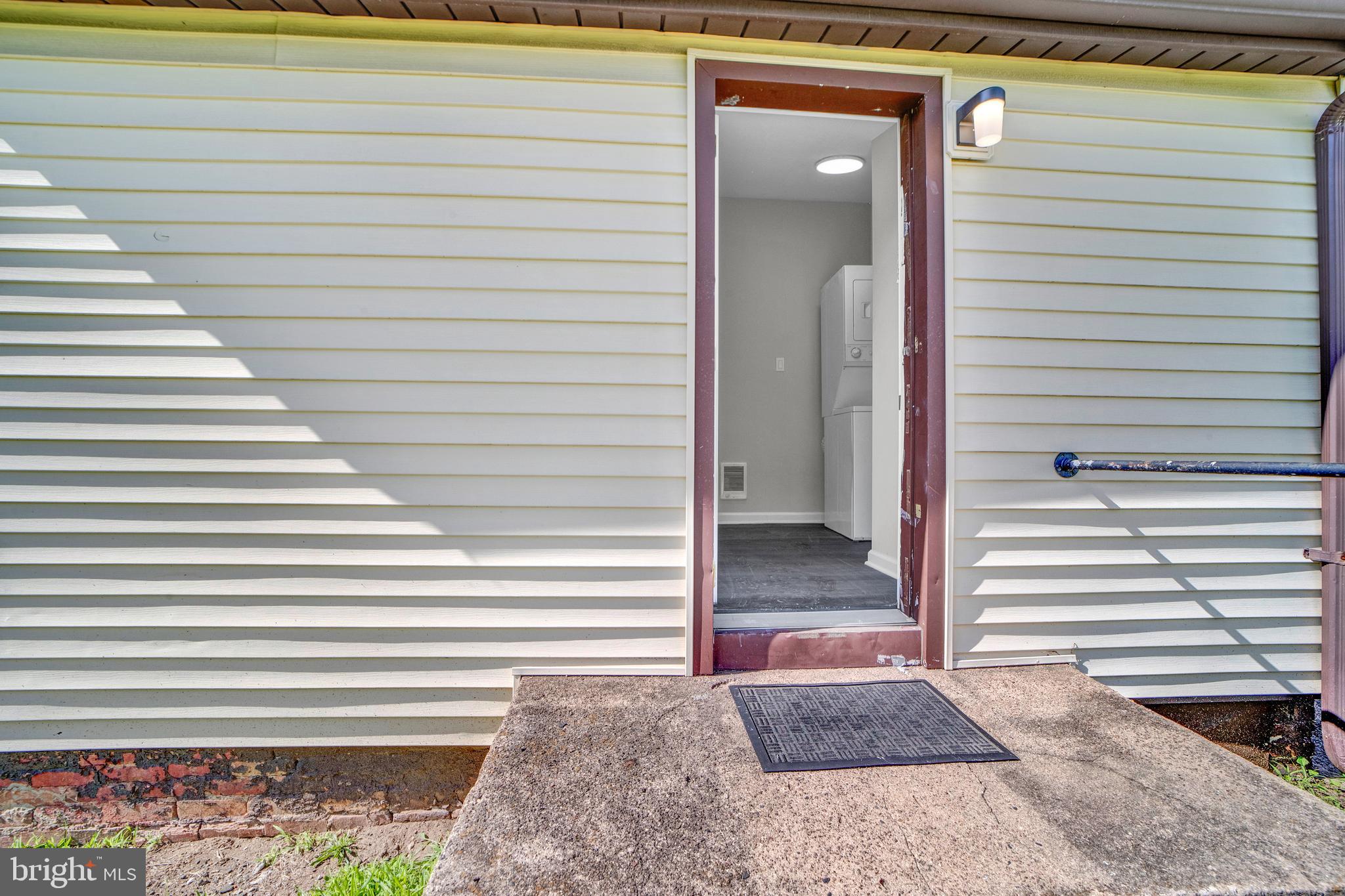 110--114 CROSSWICKS ST #114B