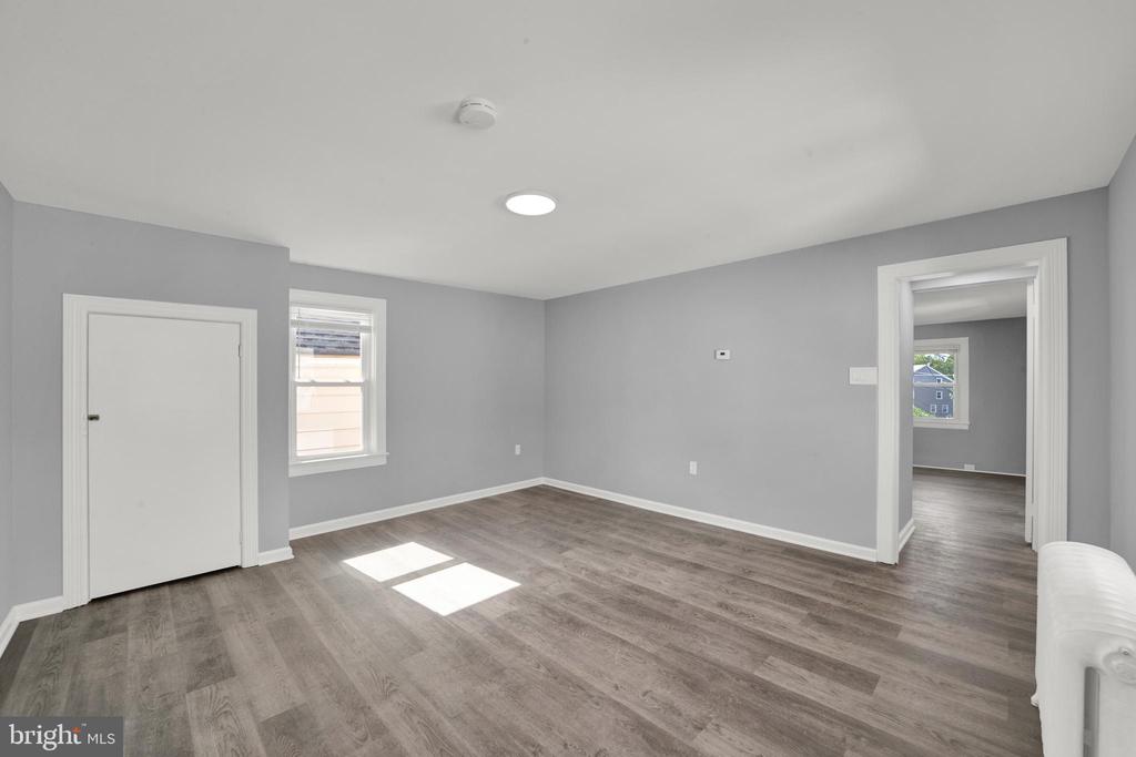 110--114 CROSSWICKS ST #114B