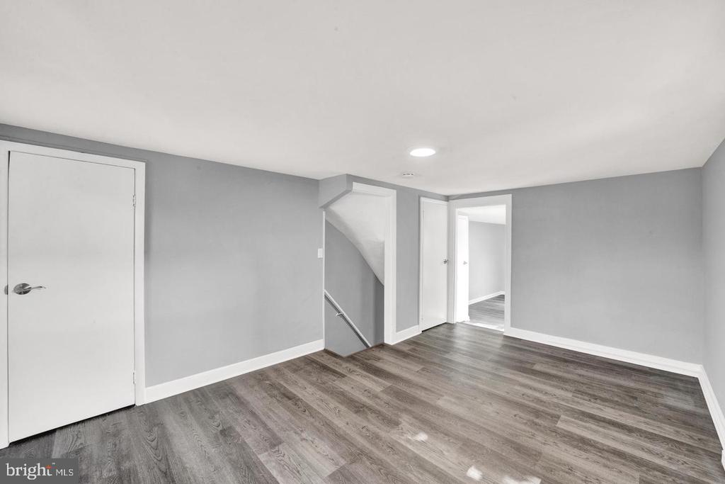 110 CROSSWICKS STREET Unit: 110