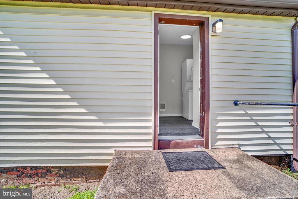 110 CROSSWICKS STREET Unit: 110