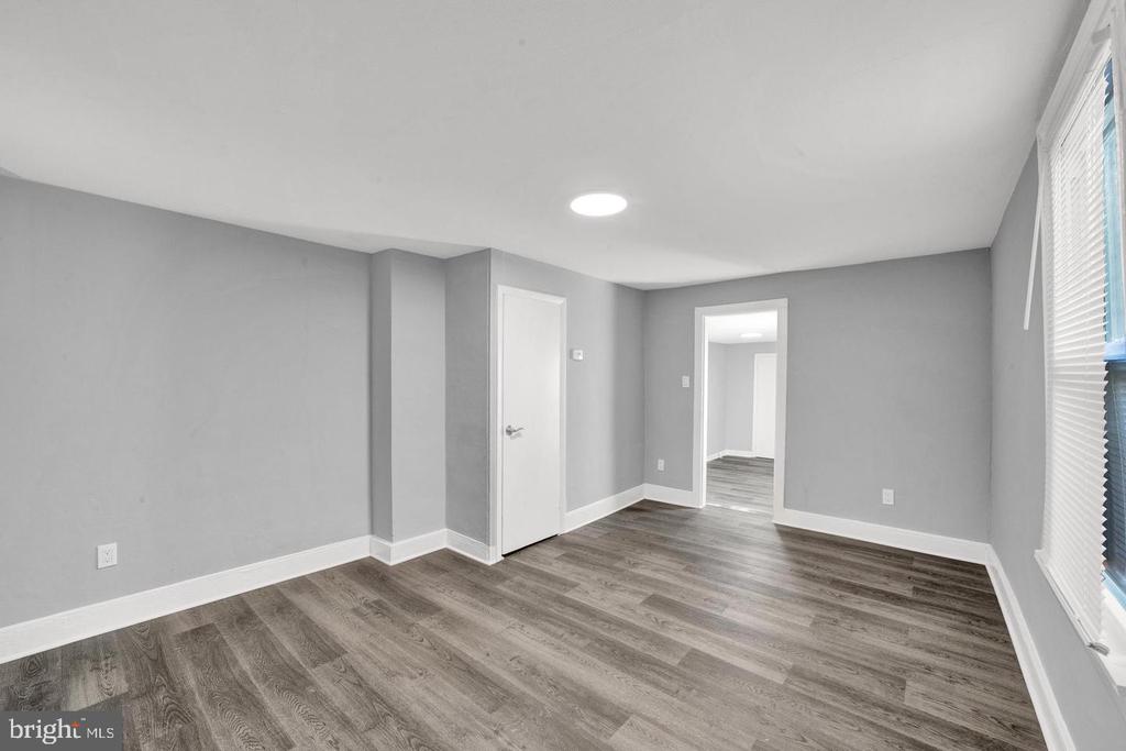 110 CROSSWICKS STREET Unit: 110