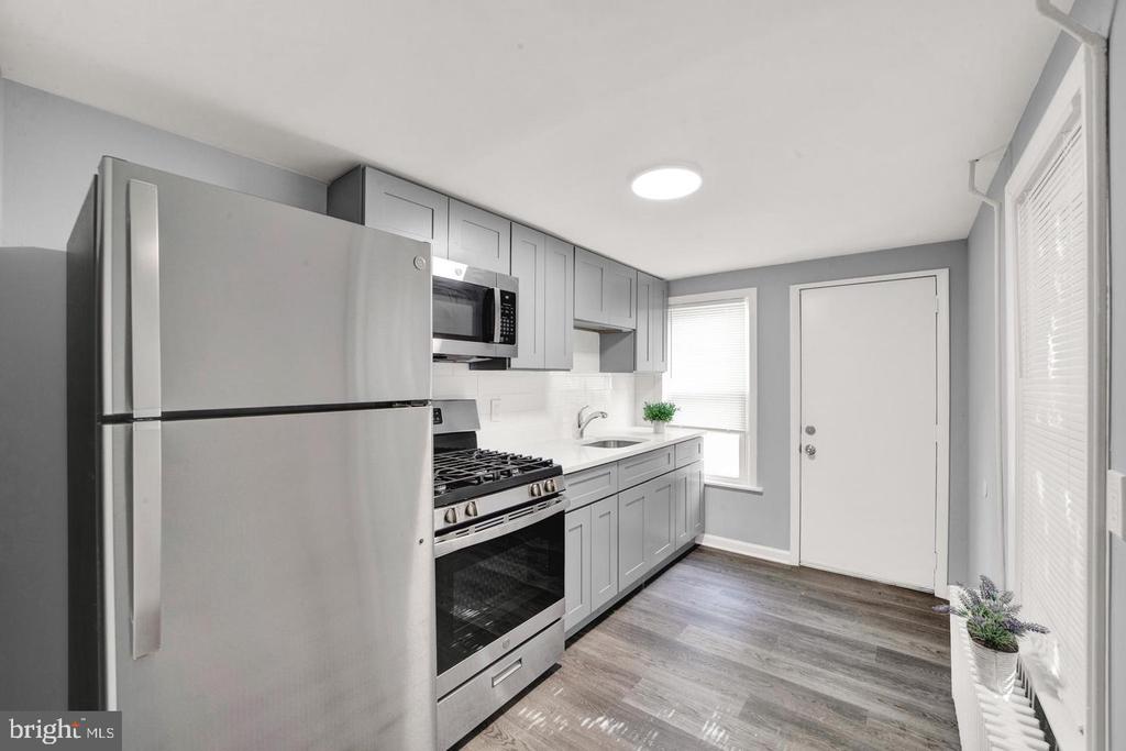 110 CROSSWICKS STREET Unit: 110
