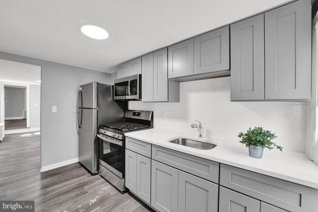 110 CROSSWICKS STREET Unit: 110