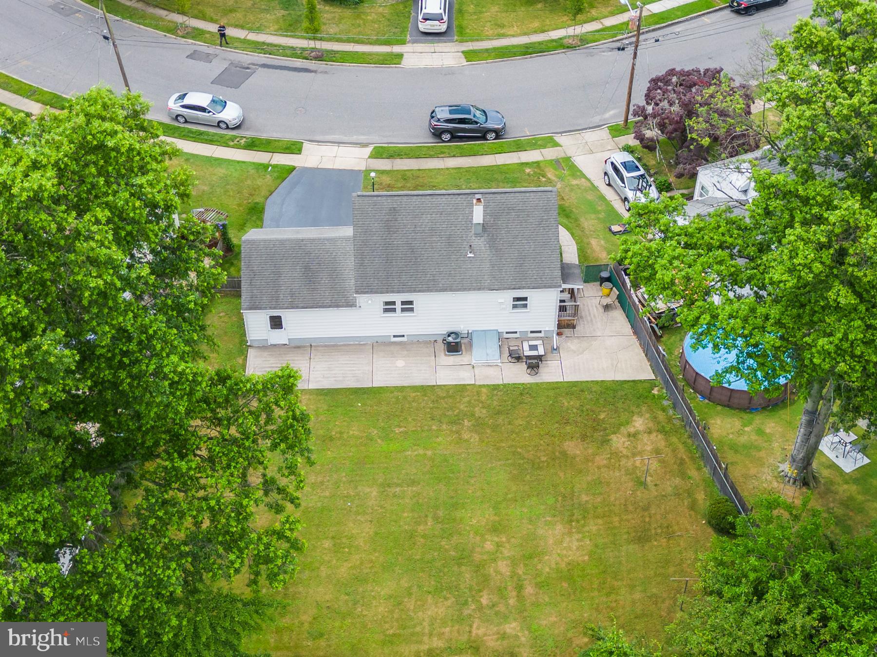 21 TAPPAN AVENUE