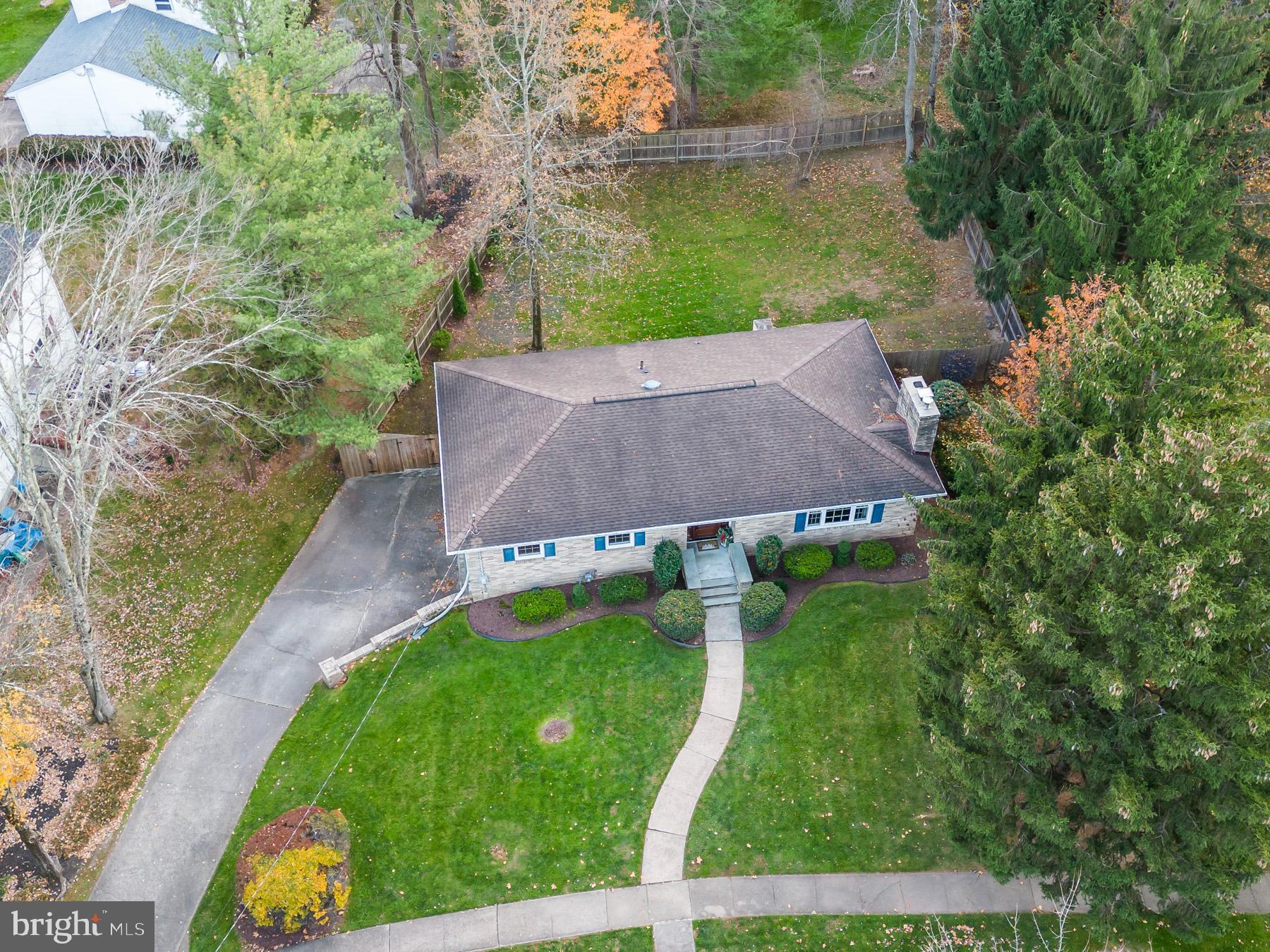 13 Rosalind DRIVE