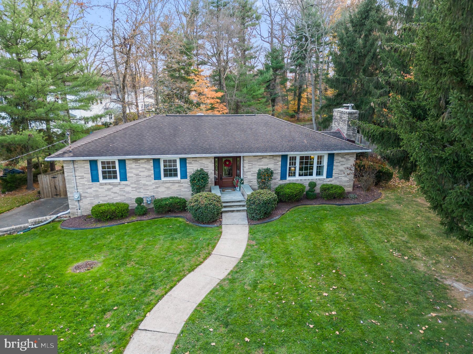 13 Rosalind DRIVE