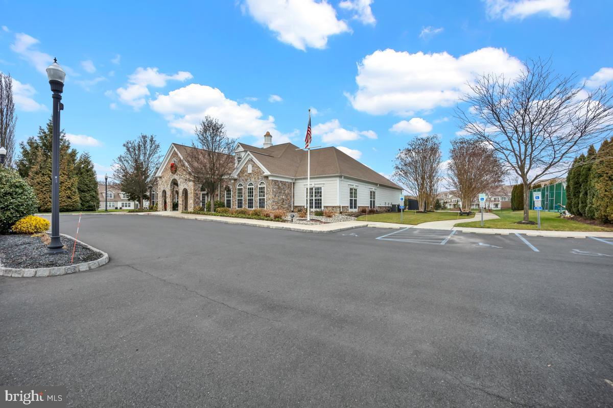 29 Dove Ct