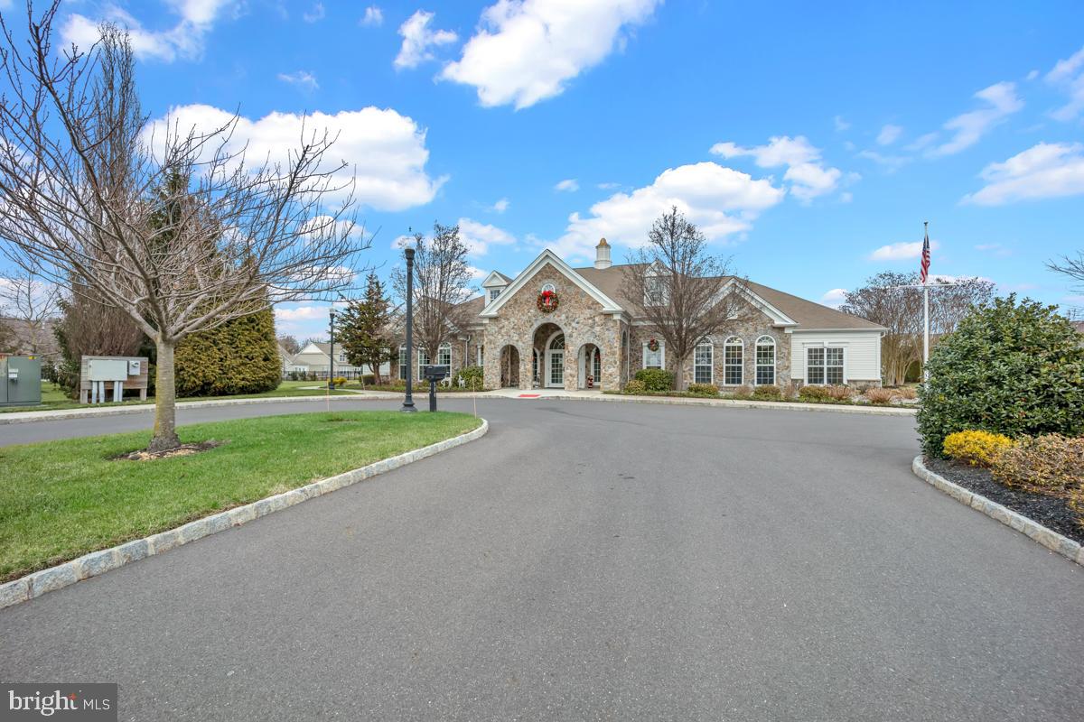 29 Dove Ct