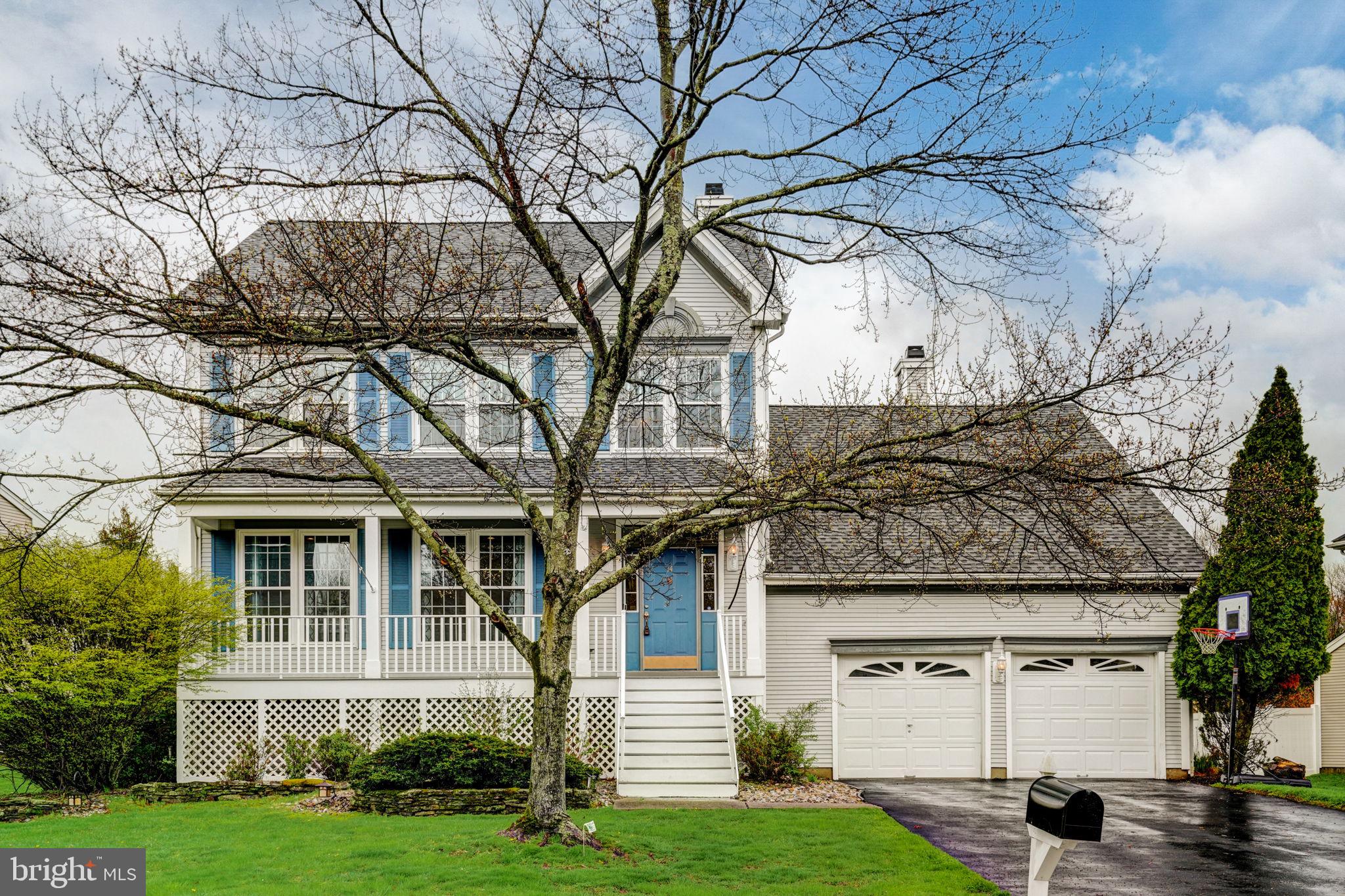 14 Larchmont Ct