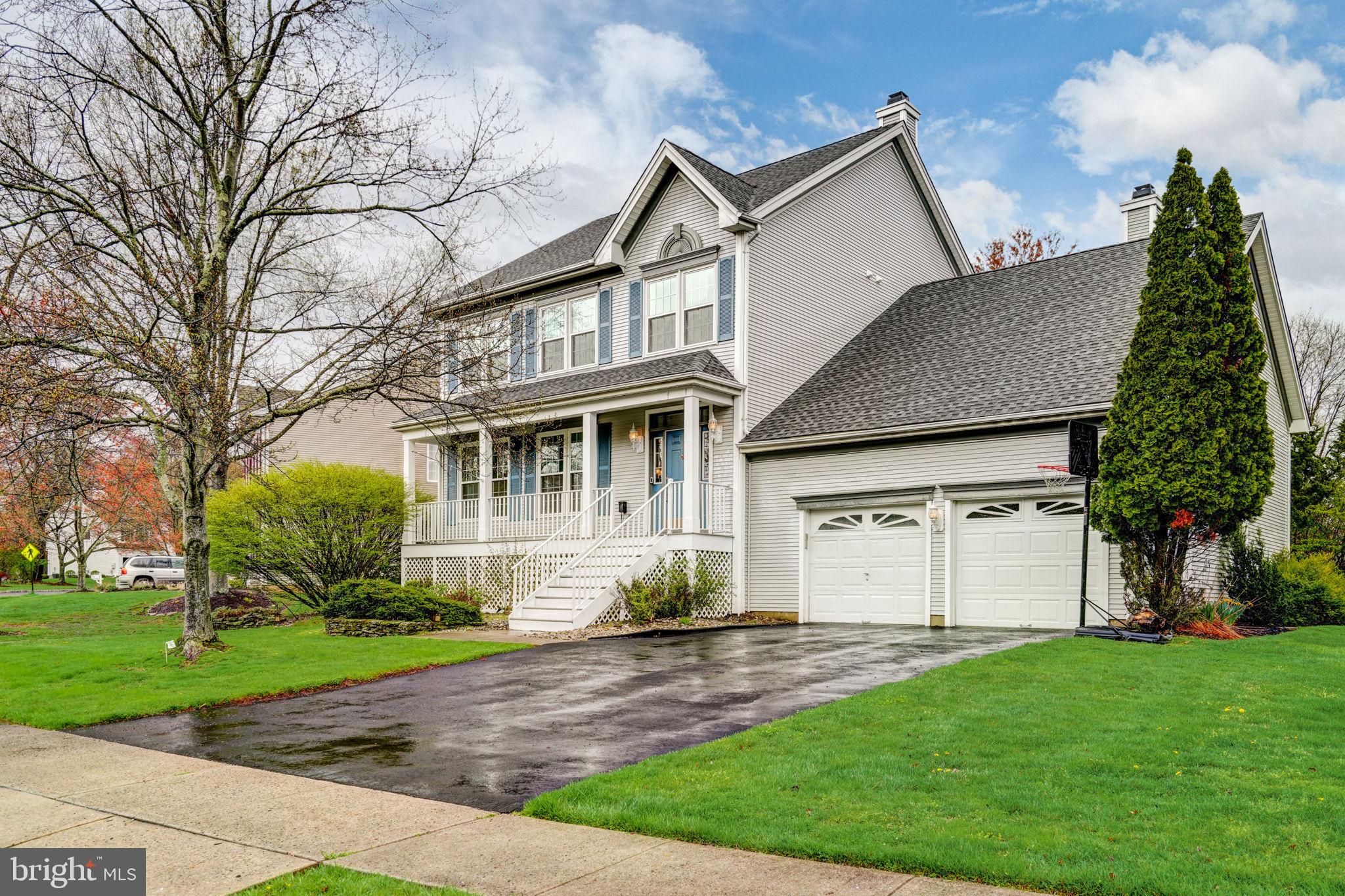 14 Larchmont Ct