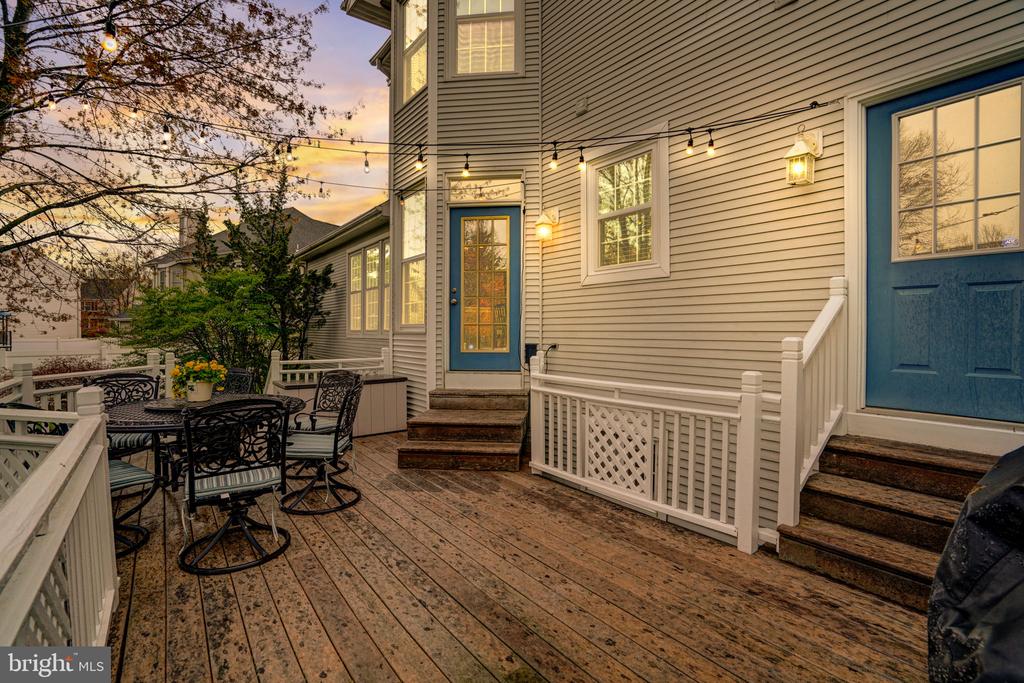 14 Larchmont Ct