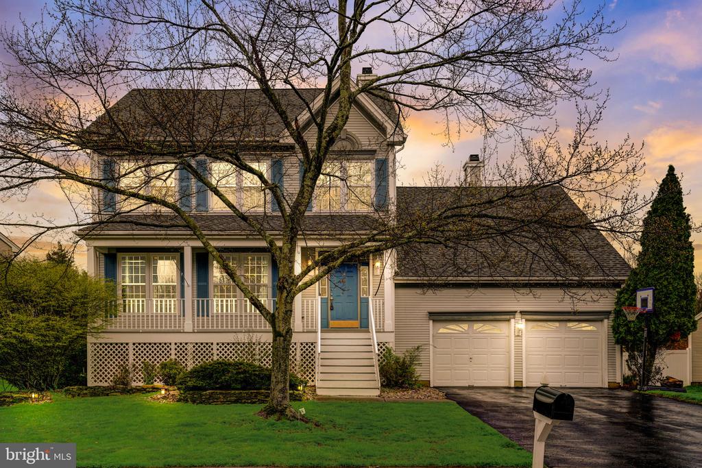 14 Larchmont Ct