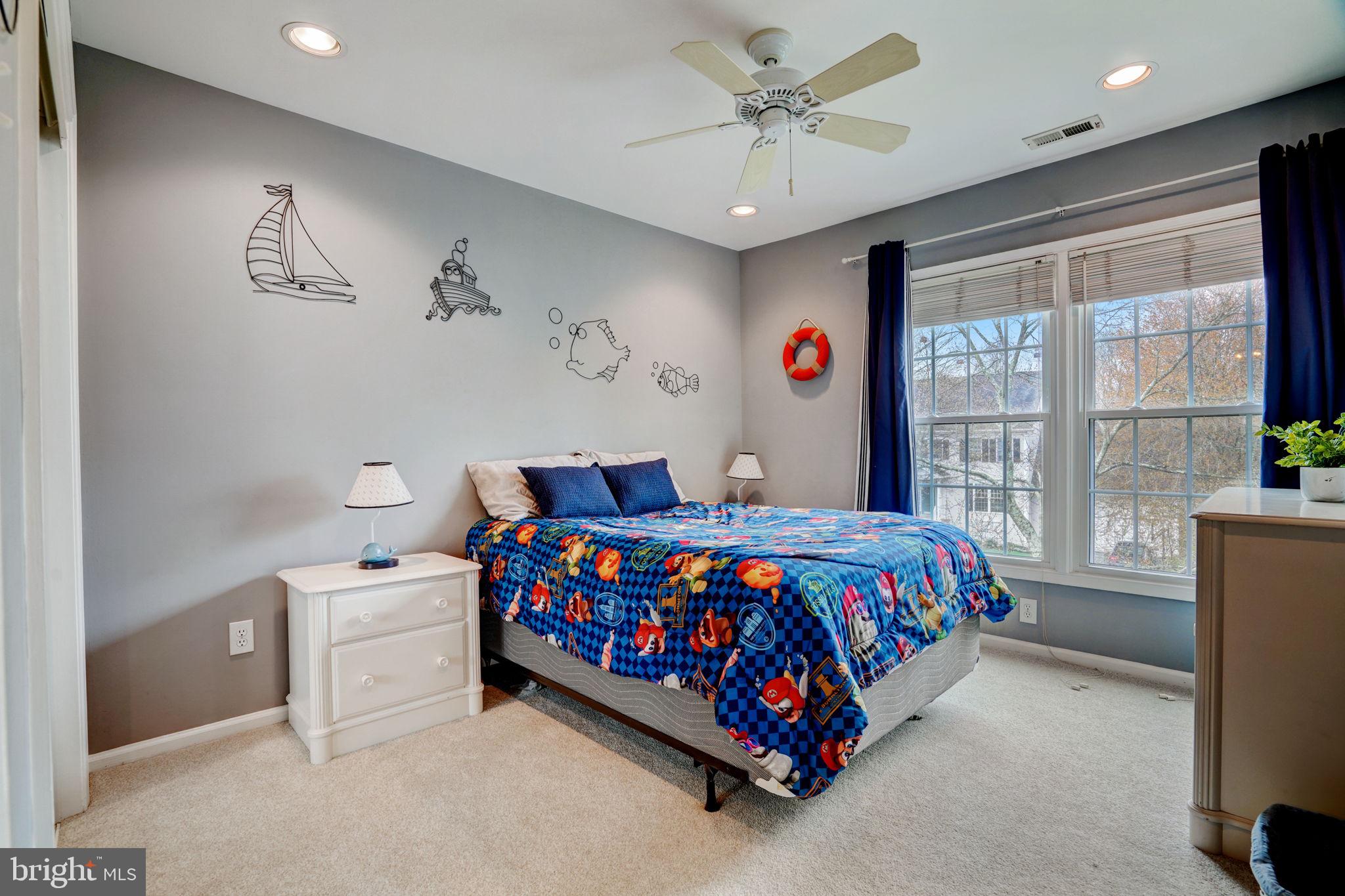14 Larchmont Ct