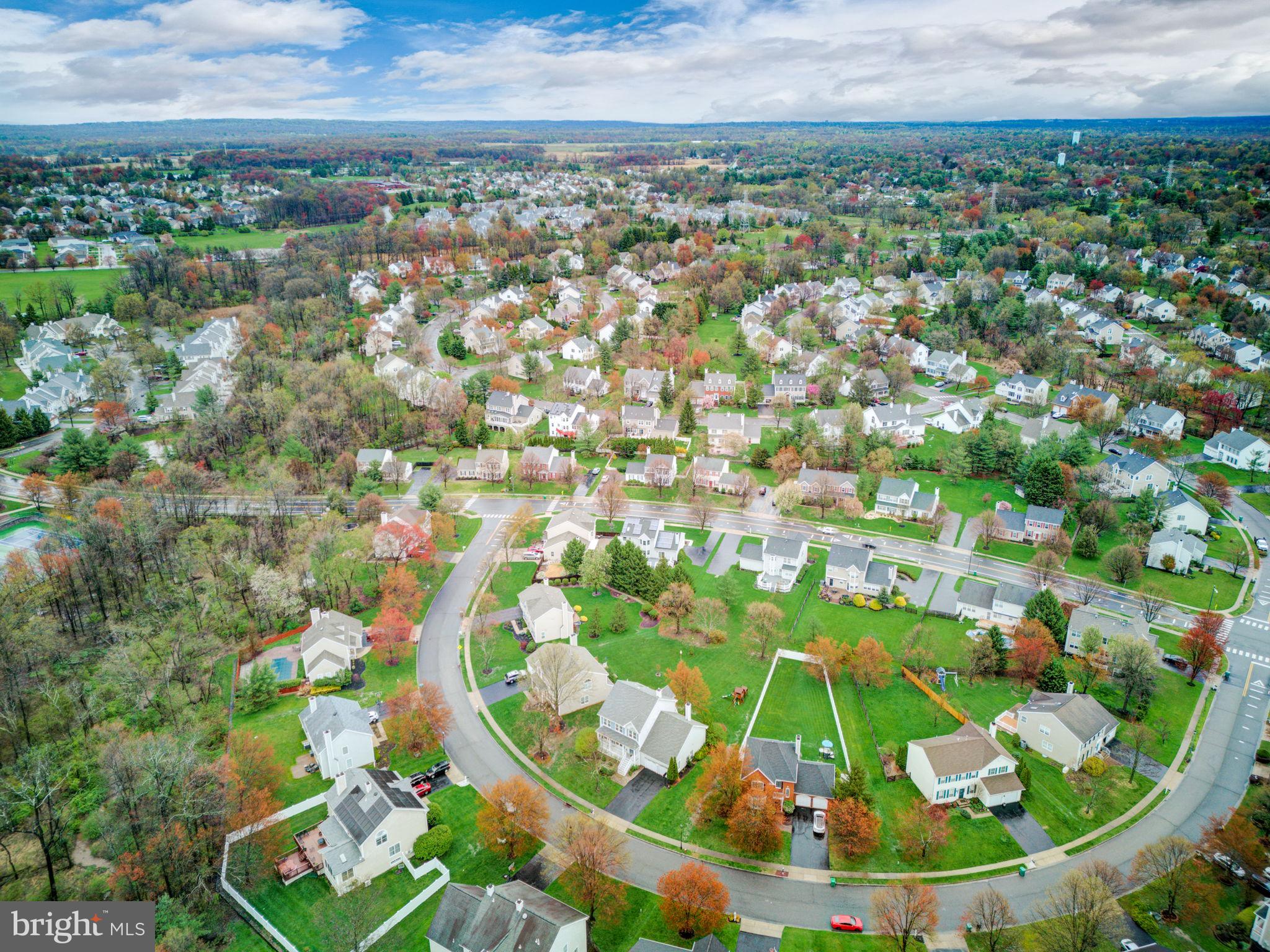 14 Larchmont Ct