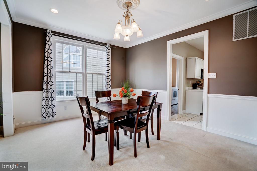 14 Larchmont Ct