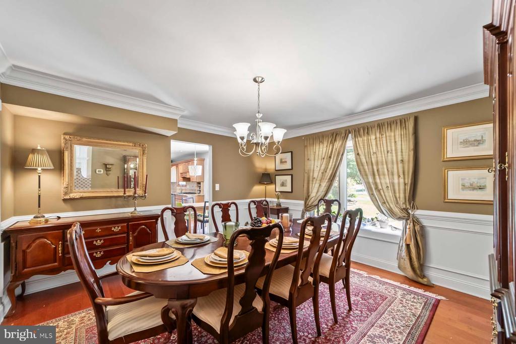 17 Wood Hollow Rd