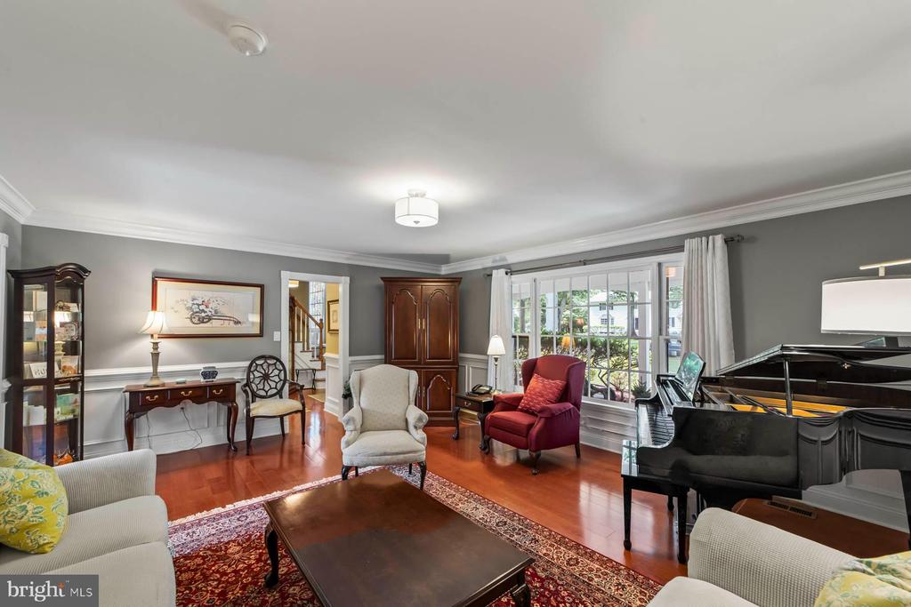 17 Wood Hollow Rd