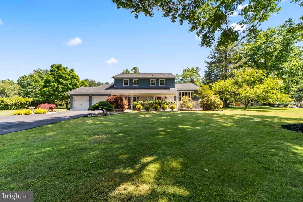 17 Wood Hollow Rd