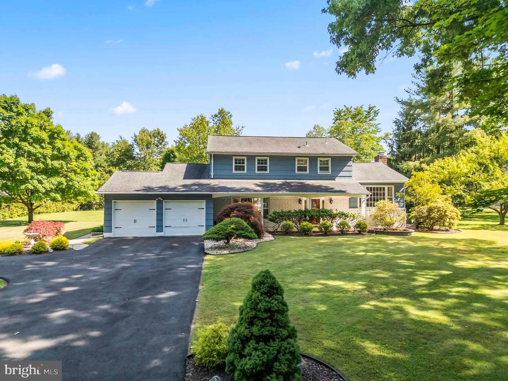 17 Wood Hollow Rd