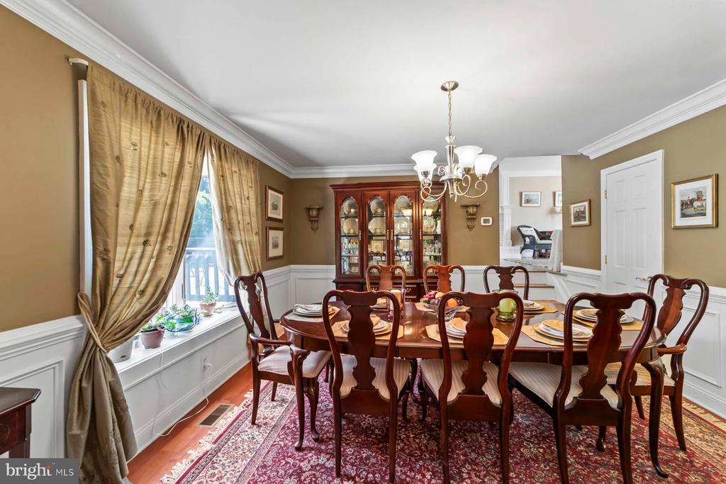 17 Wood Hollow Rd