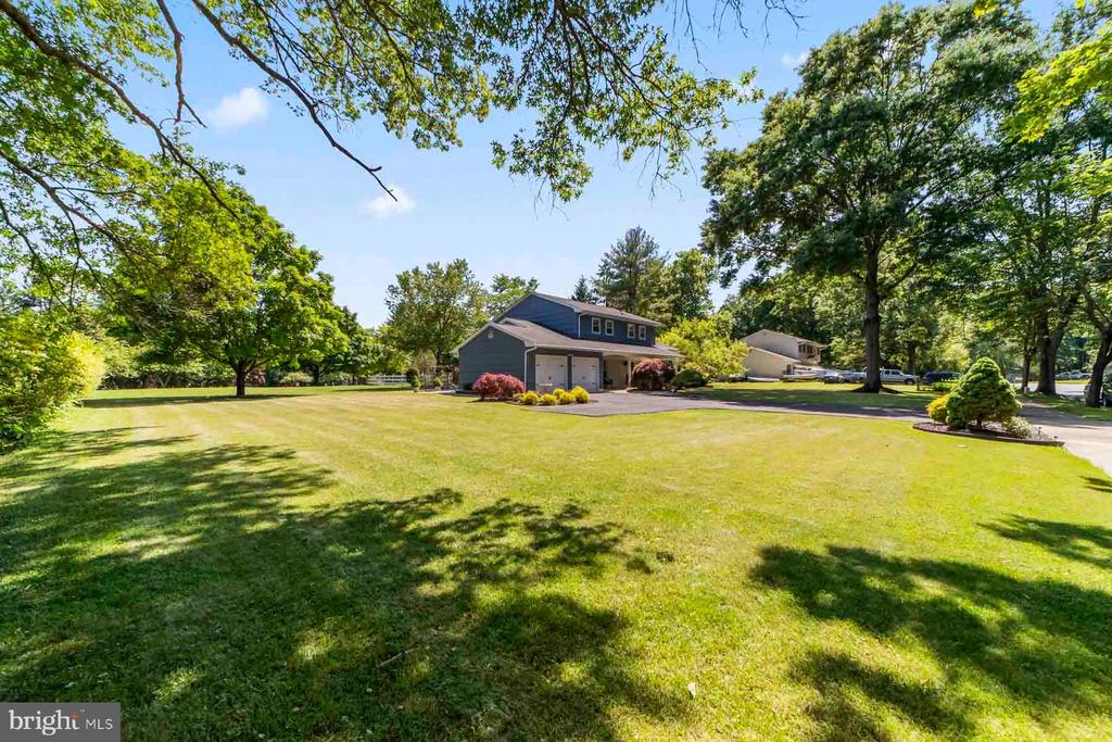 17 Wood Hollow Rd