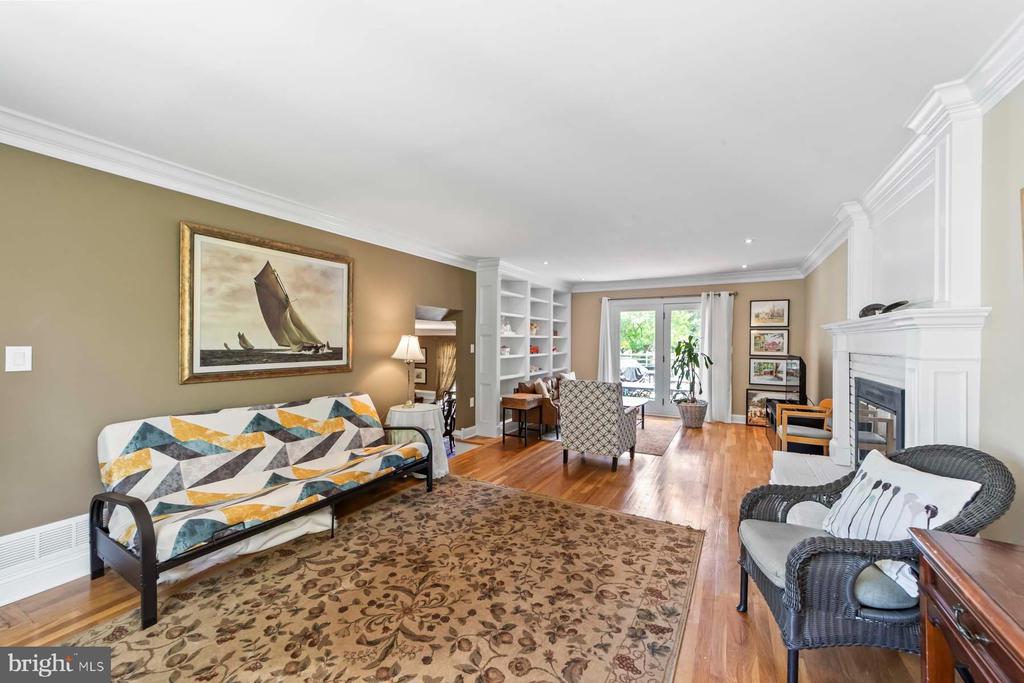 17 Wood Hollow Rd
