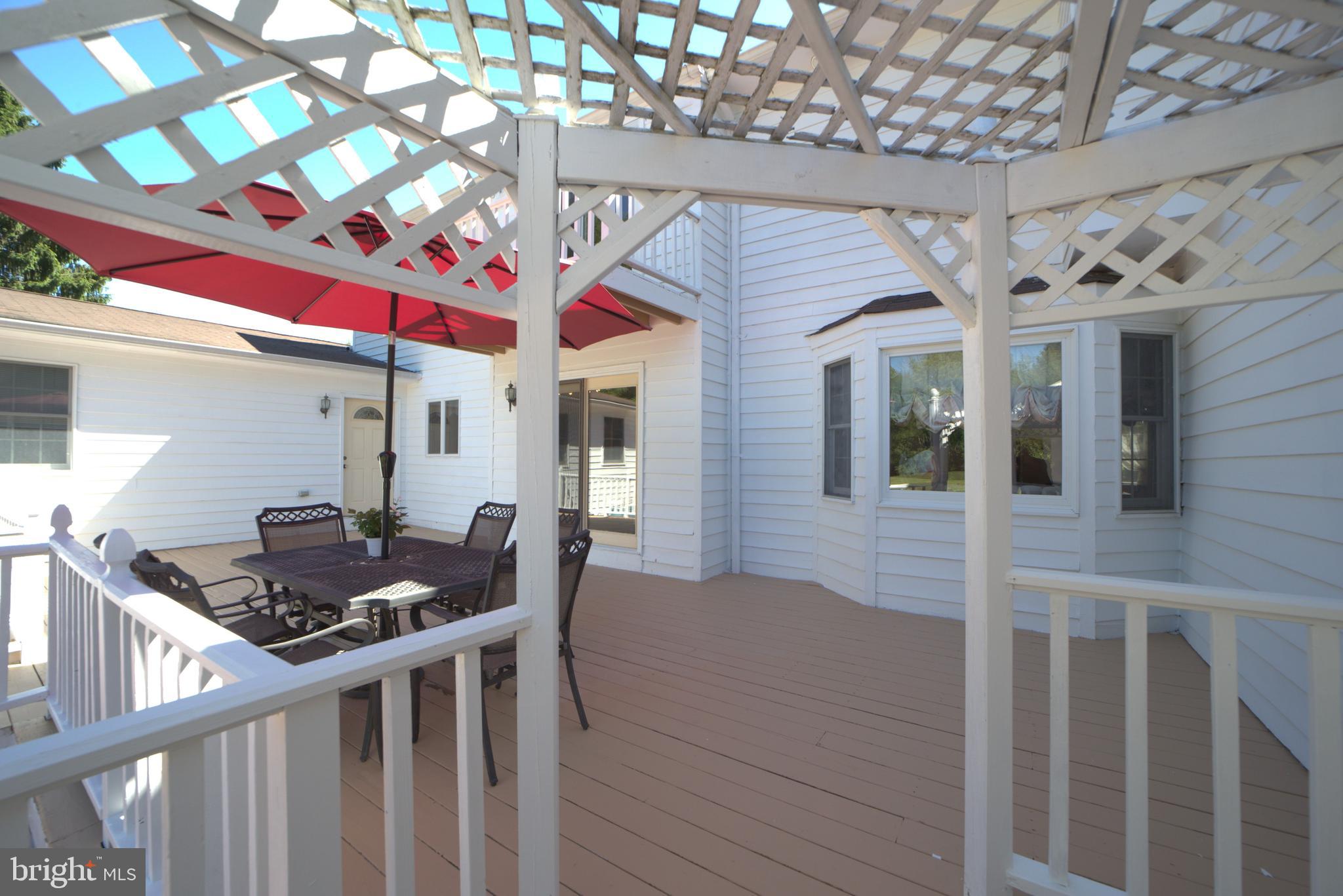 38 Foxcroft Dr