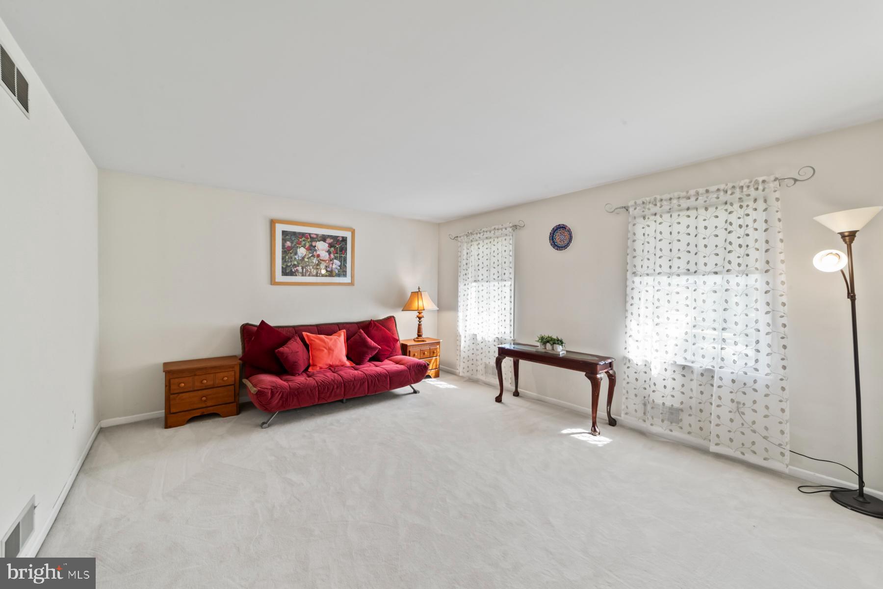 38 Foxcroft Dr