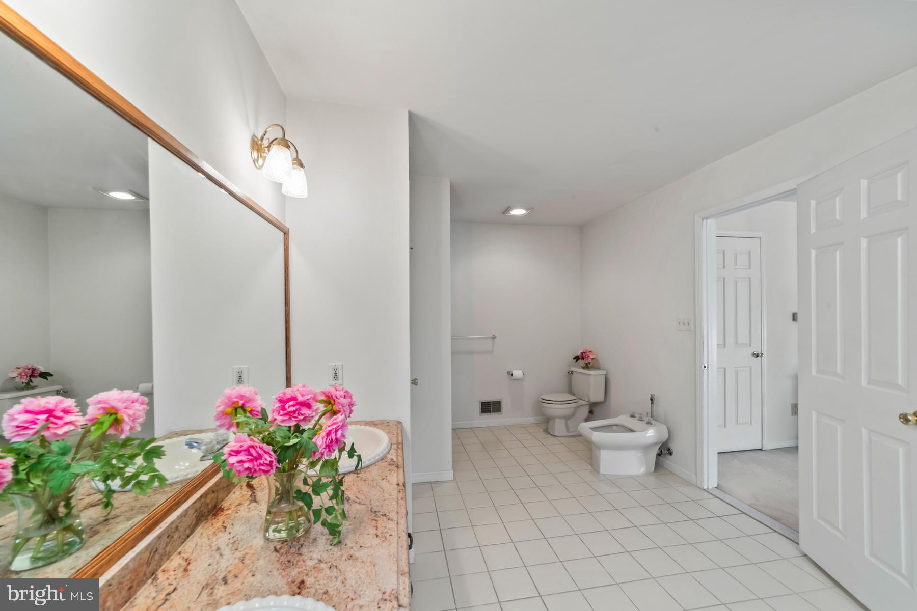 38 Foxcroft Dr