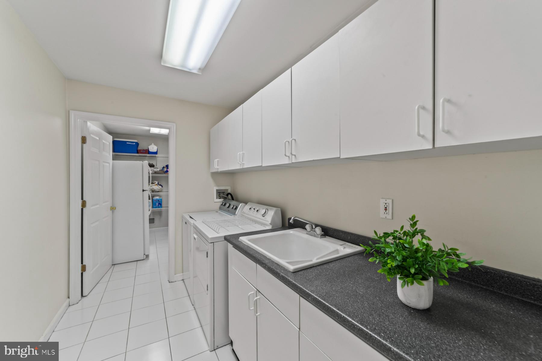 38 Foxcroft Dr