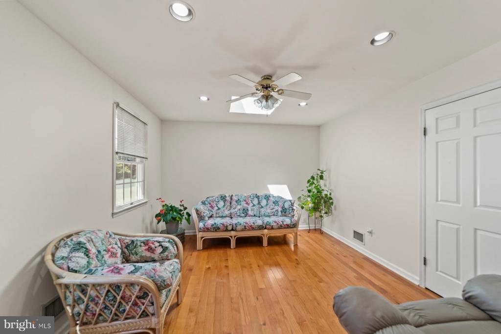 38 Foxcroft Dr