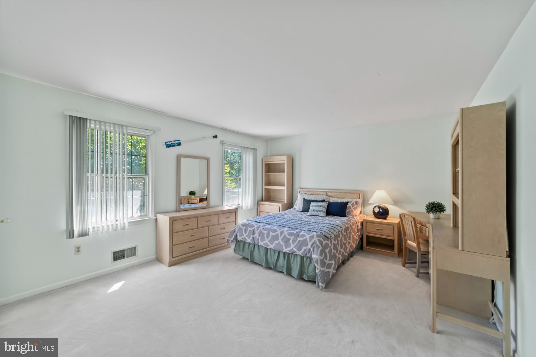 38 Foxcroft Dr