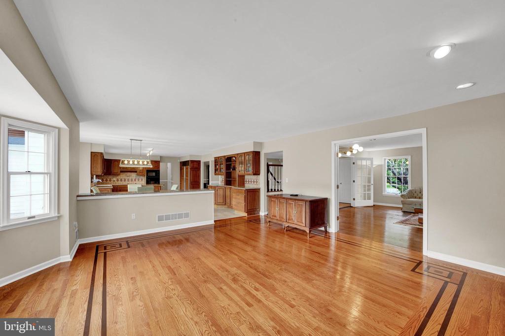 38 Foxcroft Dr