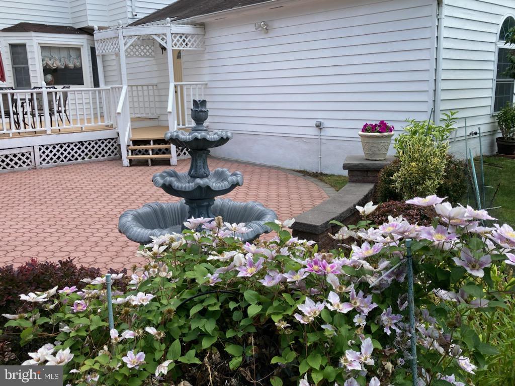 38 Foxcroft Dr