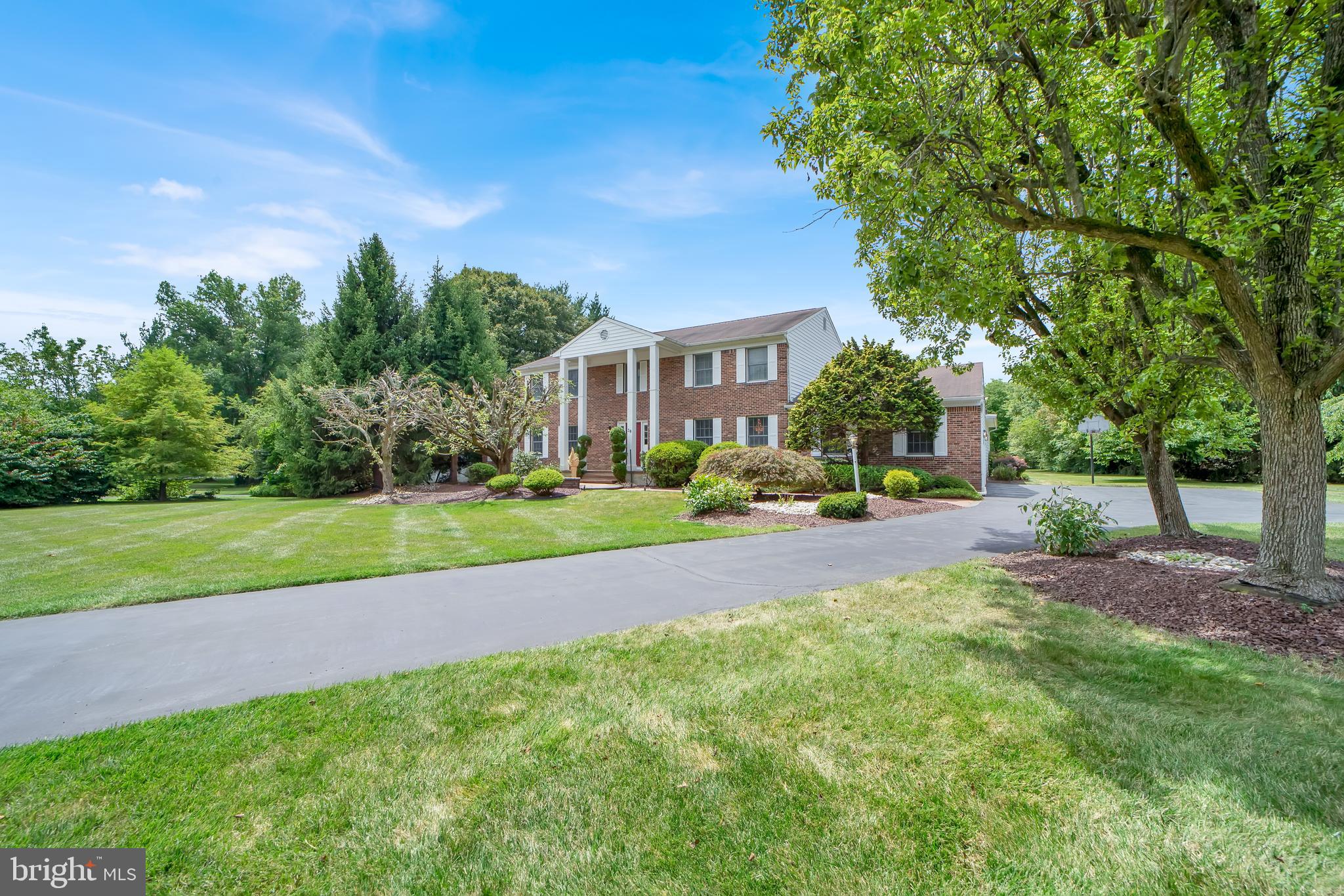 38 Foxcroft Dr