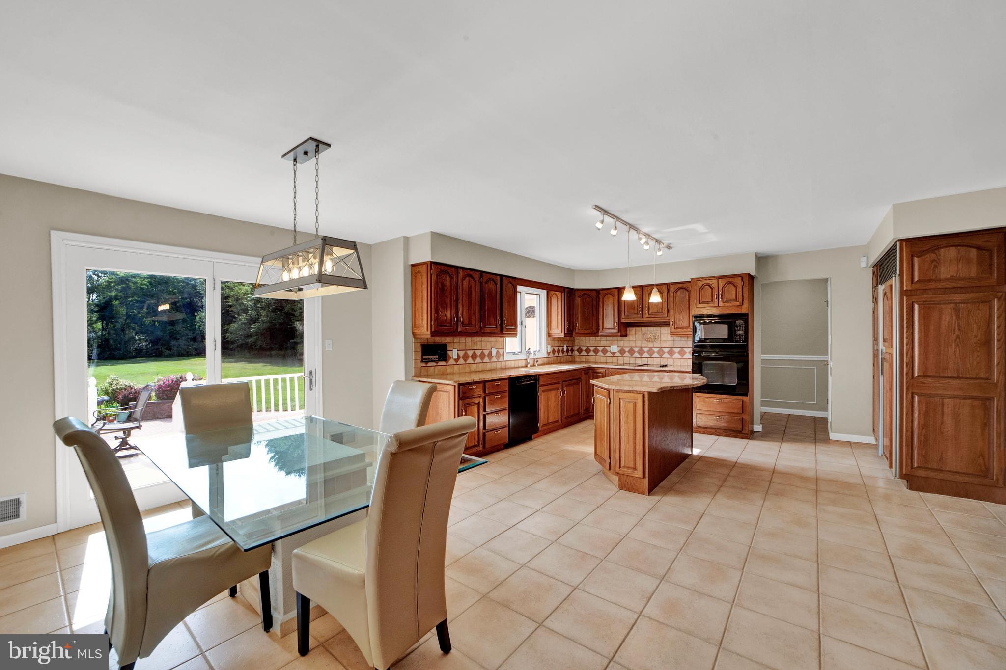 38 Foxcroft Dr