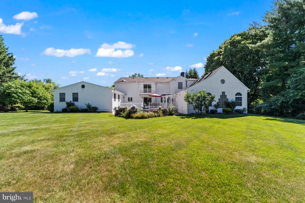 38 Foxcroft Dr