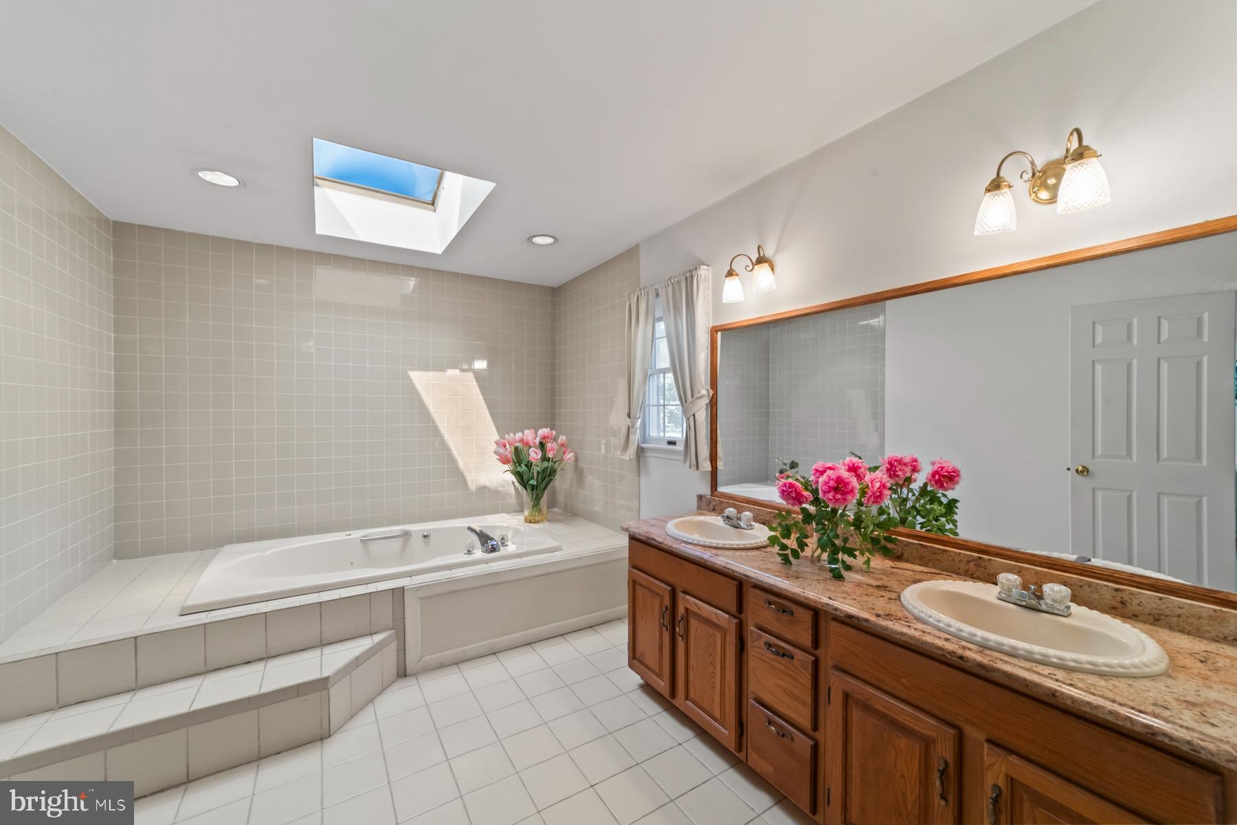 38 Foxcroft Dr