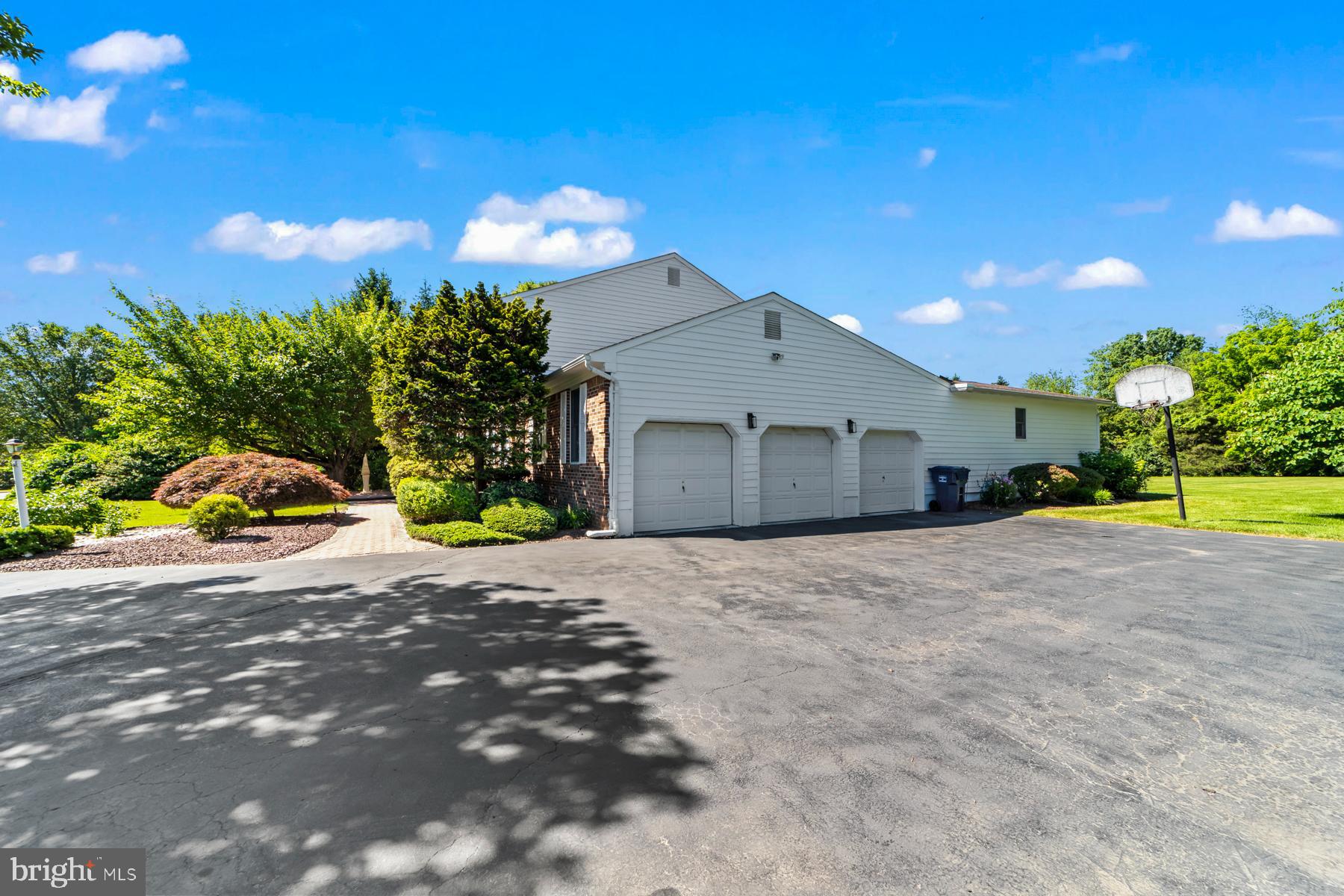 38 Foxcroft Dr