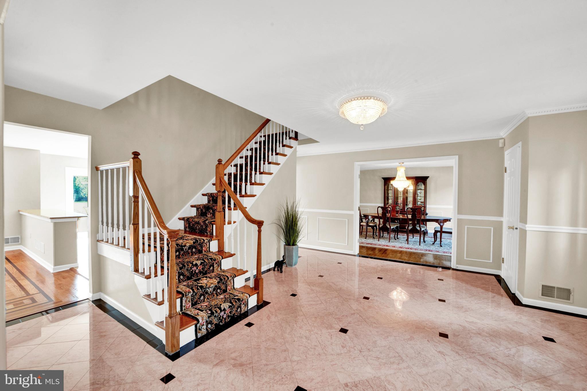 38 Foxcroft Dr