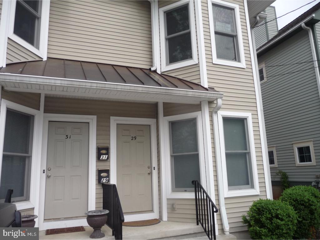 29 MORAN AVE
