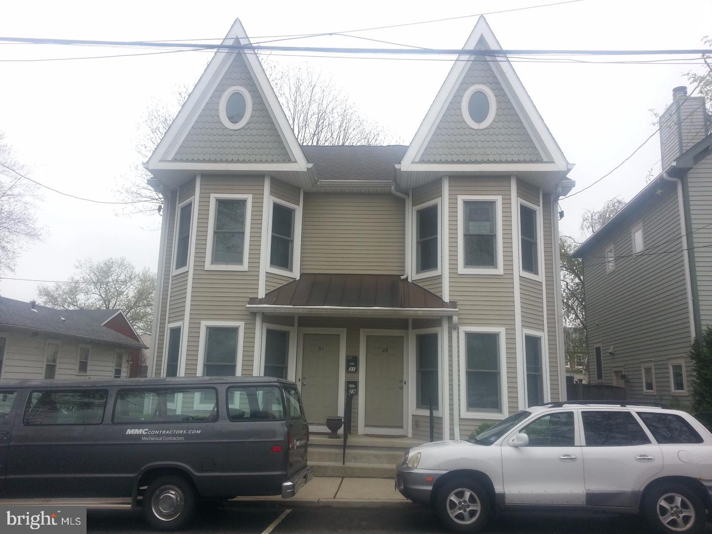 29 MORAN AVE