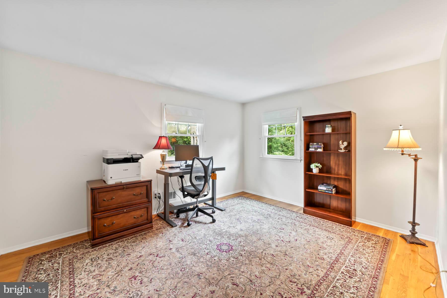 47 Lopatcong Dr