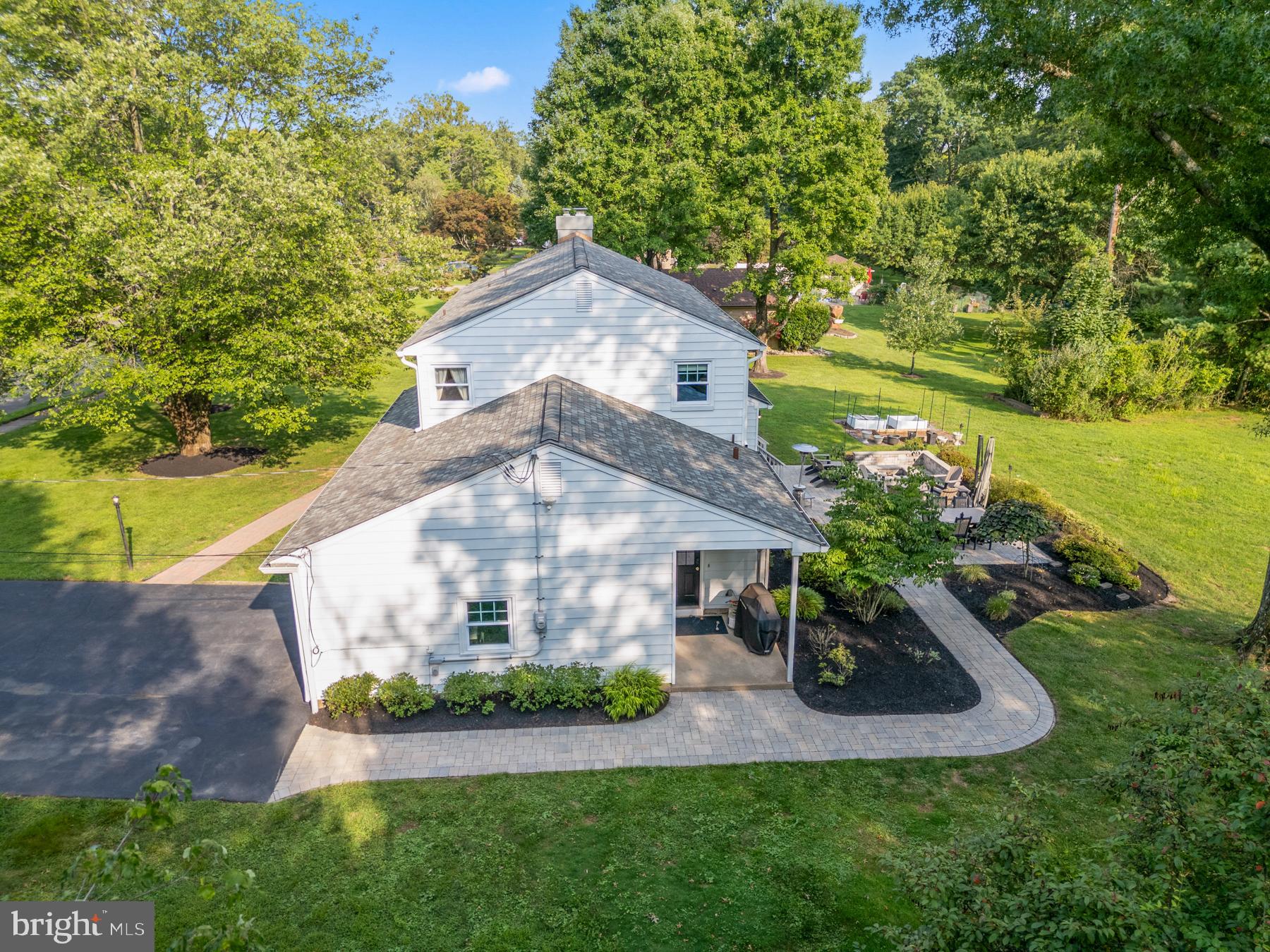 47 Lopatcong Dr