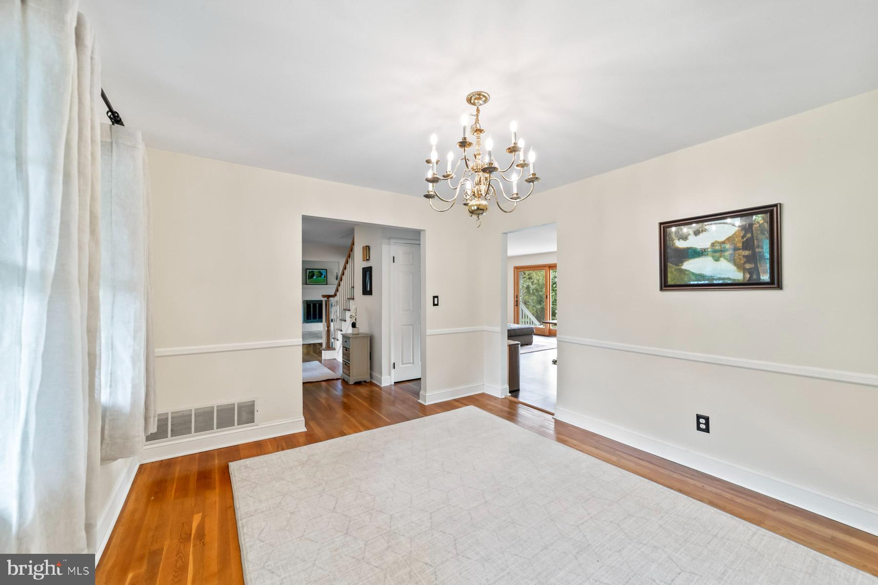 47 Lopatcong Dr