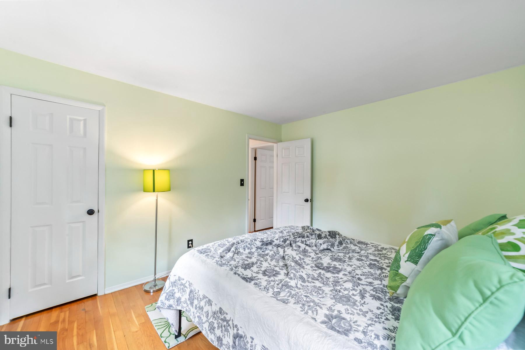 47 Lopatcong Dr