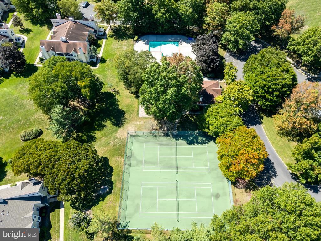 10 Powell Ct
