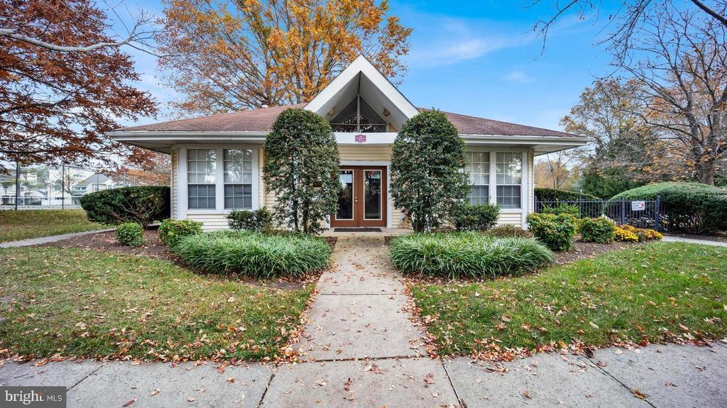 10 Powell Ct